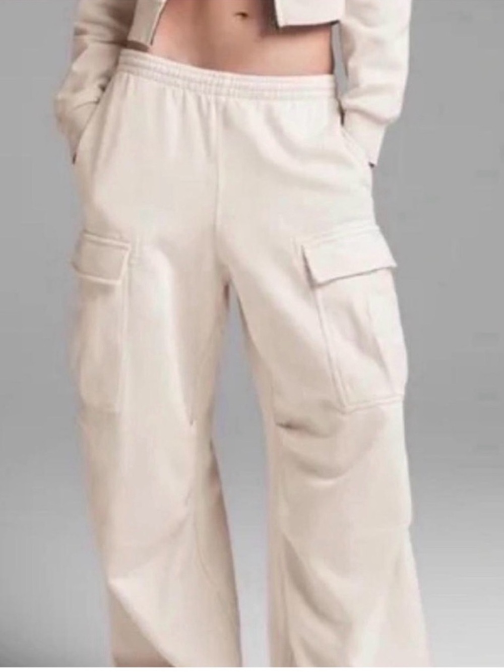 SKIMS new with tags boyfriend fleece cargo sweatpants